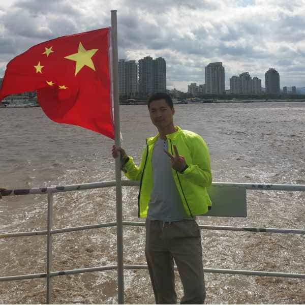 31岁岁浙江单身帅哥 - 中卫吉缘网