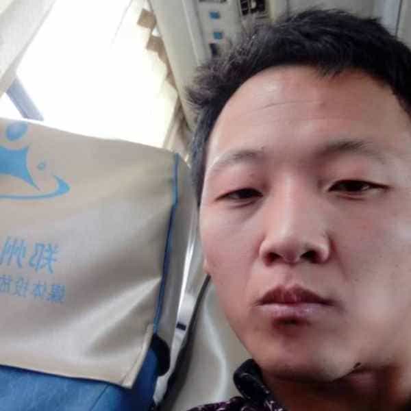 35岁岁河南单身帅哥 - 中卫吉缘网