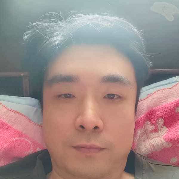 43岁岁河南单身帅哥 - 中卫吉缘网