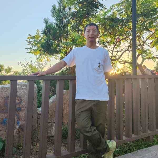 47岁岁辽宁单身帅哥 - 中卫吉缘网