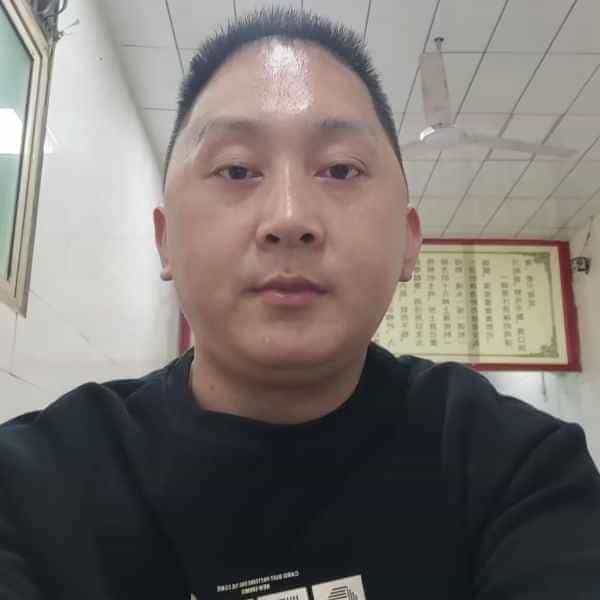 37岁岁陕西单身帅哥 - 中卫吉缘网